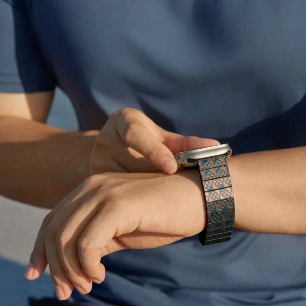 Curea din Fibra de Carbon Dreamland pentru Apple Watch 38-49mm